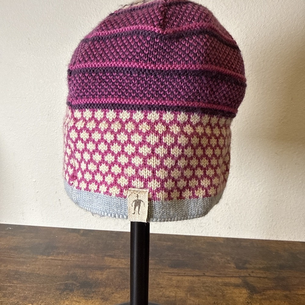 Smartwool Knit Hat Pink Merino Wool Beanie Small Made in Canada